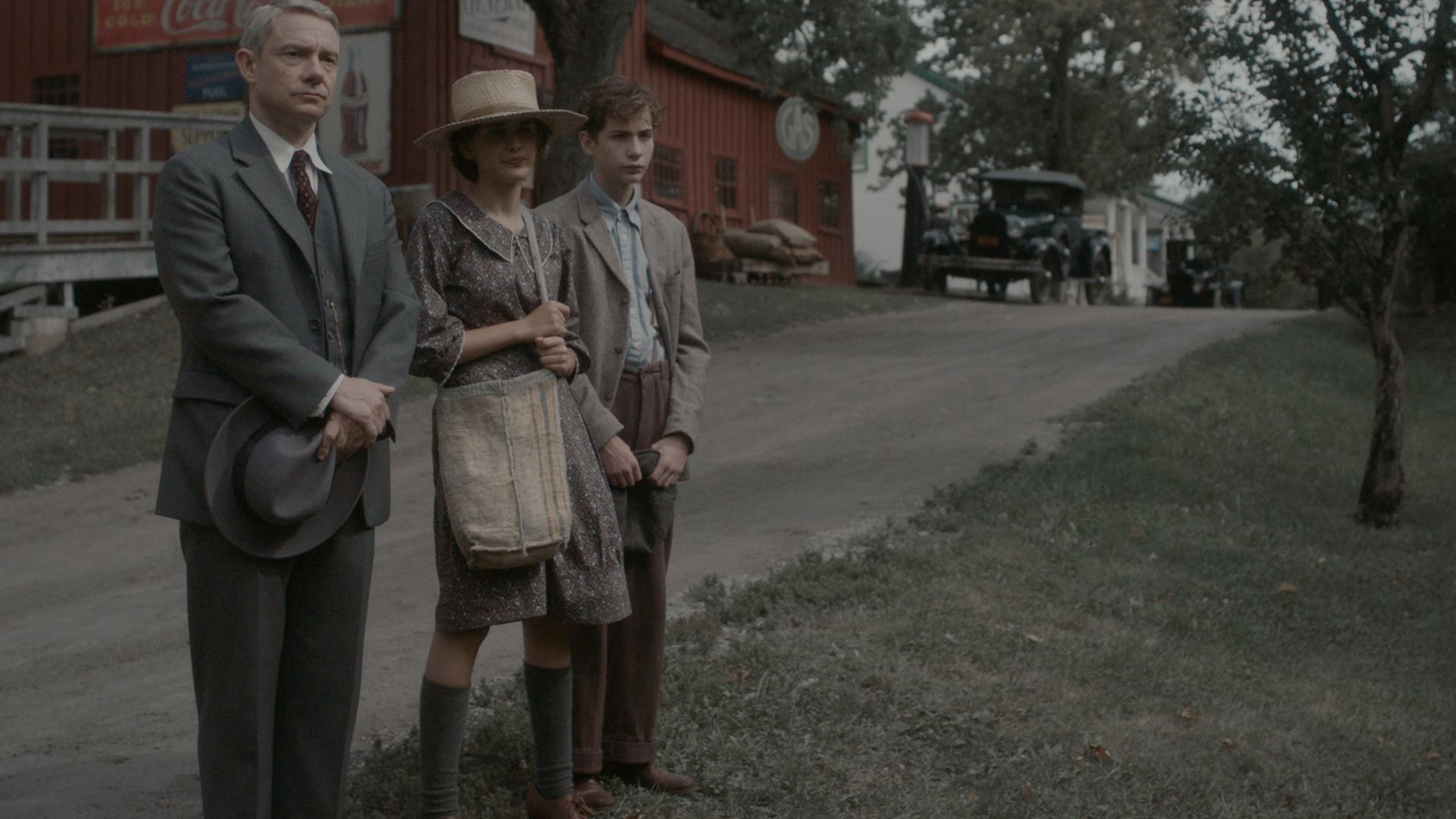 Martin Freeman's hero from "Queen of Bones" and his children