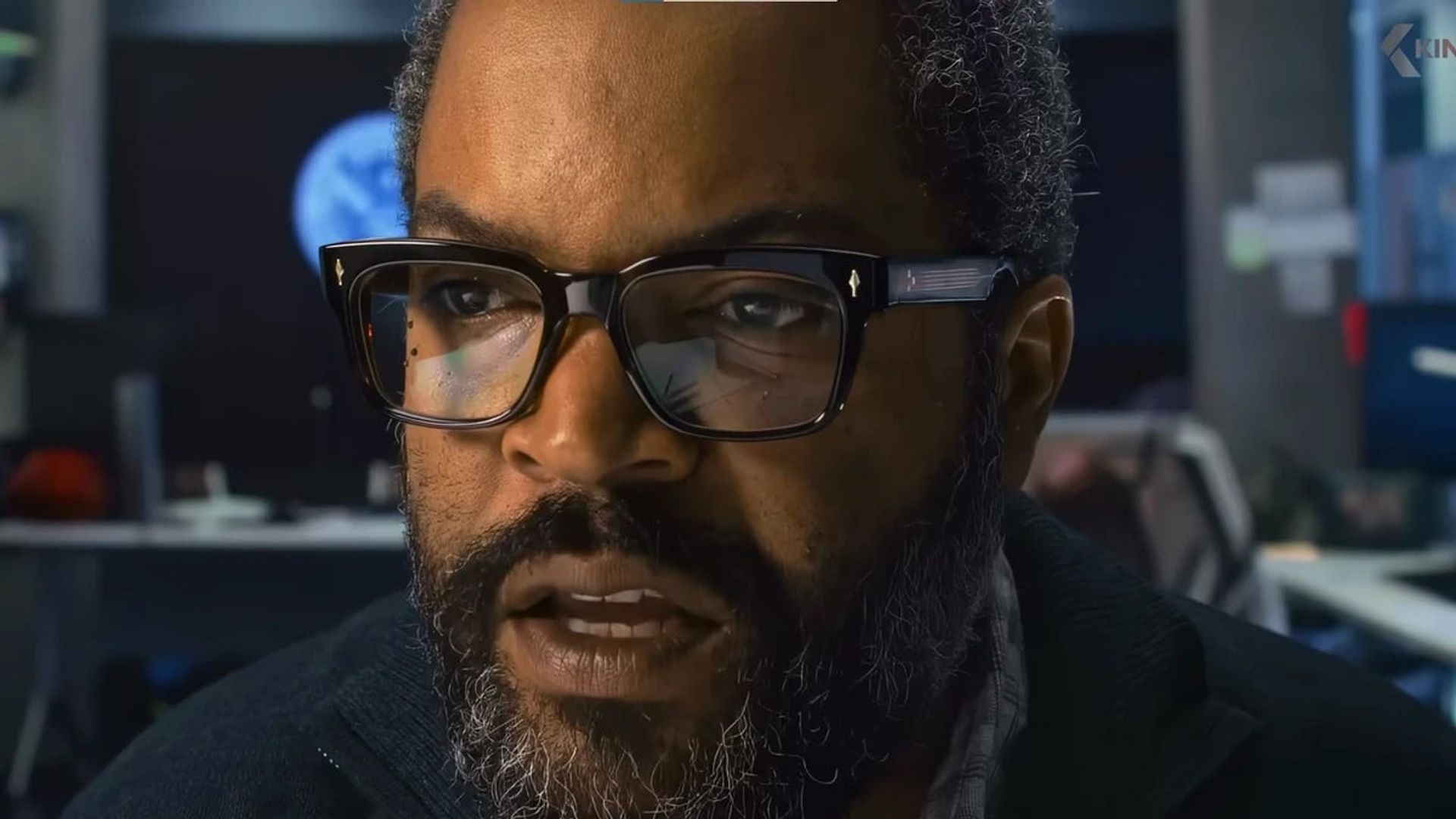 Ice Cube in "War of the Worlds"