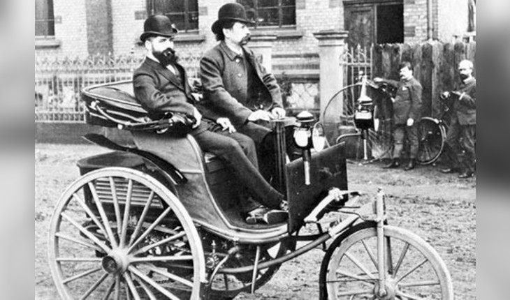 The first car (1886)