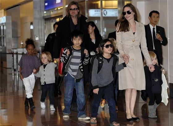 Angelina Jolie and Brad Pitt with their children