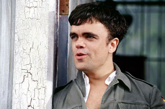 Young Peter Dinklage (a scene from the film «The Station Agent»)