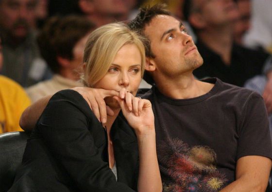 The relationship between Charlize Theron and Stuart Townsend lasted for 8 years