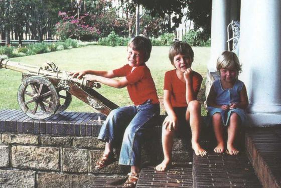 Elon Musk in childhood with brother and sister