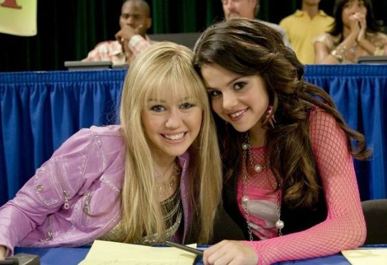 Young Selena Gomez and Miley Cyrus