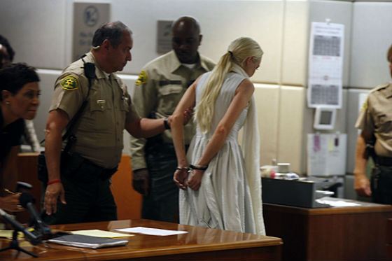 Lindsay Lohan was in prison for two hours Lindsay Lohan was in prison for two hours