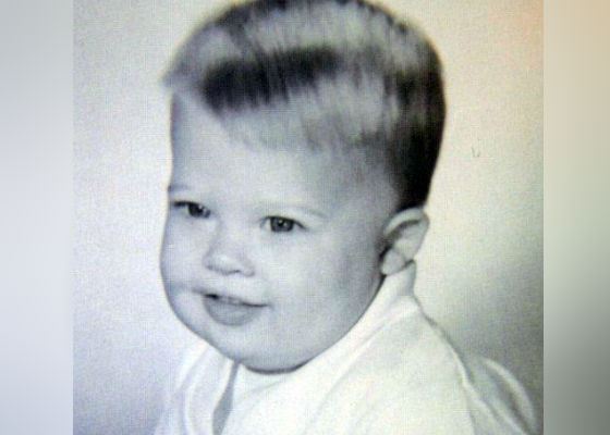 Brad Pitt as a newborn