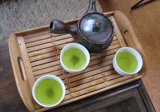 The Japanese Gyokuro tea is saturated with iodine and calcium