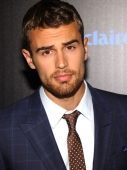 Theo James – biography, photos, wife, kids. weight and height 2021