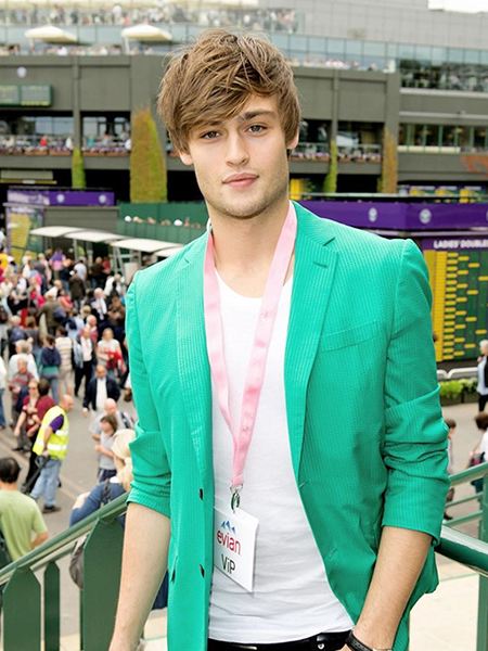 Douglas Booth photo 2