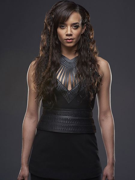 Hannah John-Kamen photo 2