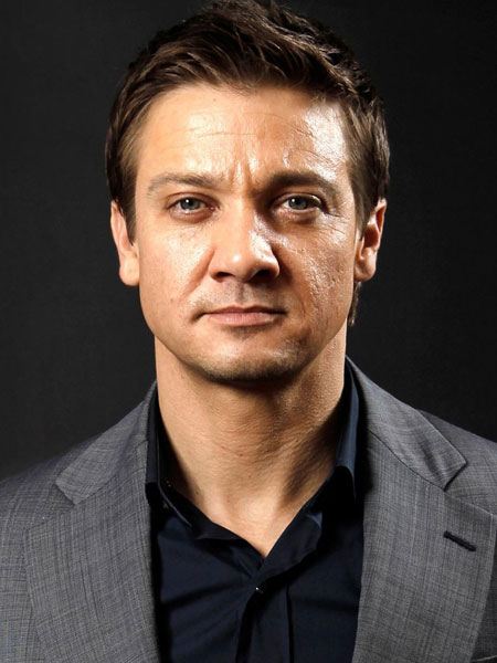 View photos: Jeremy Renner 2019