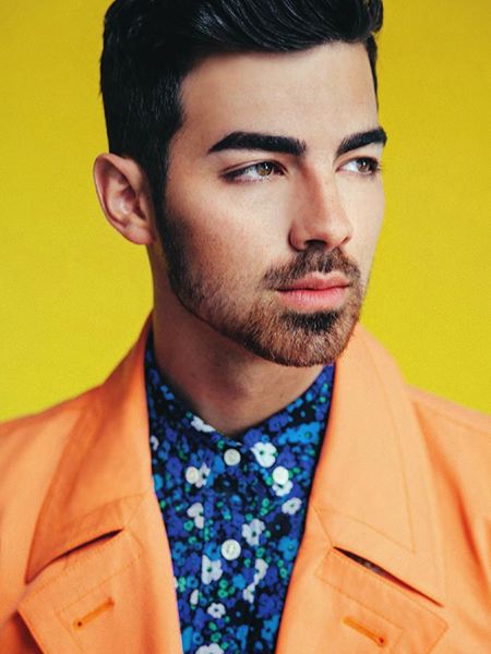 Joe Jonas Photo 1
