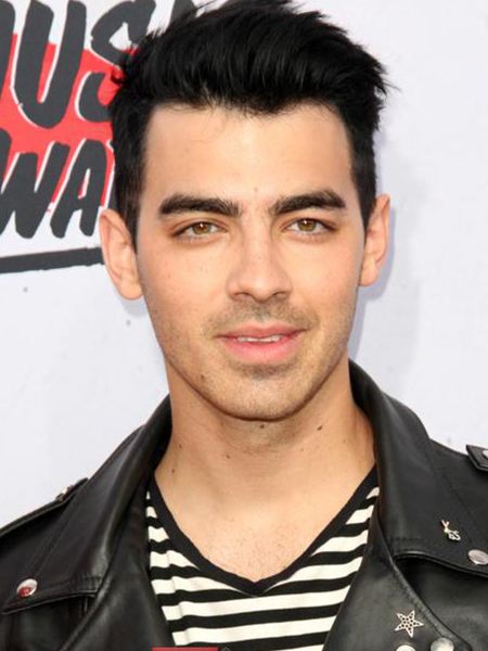 Joe Jonas Photo 2