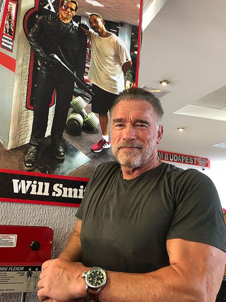 Arnold Schwarzenegger Photo 3