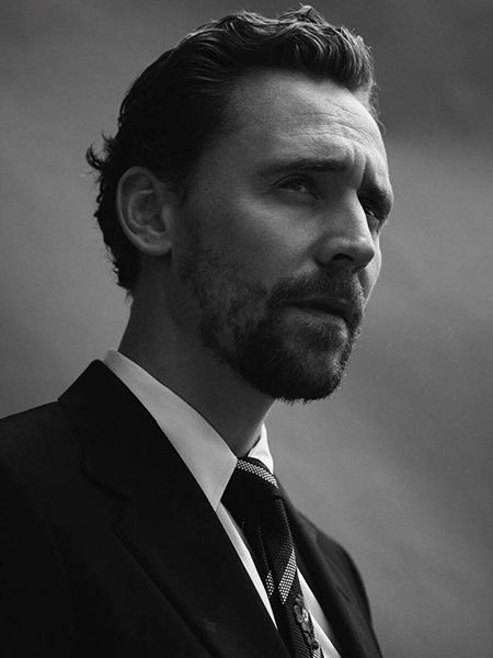 Tom Hiddleston Photo 5