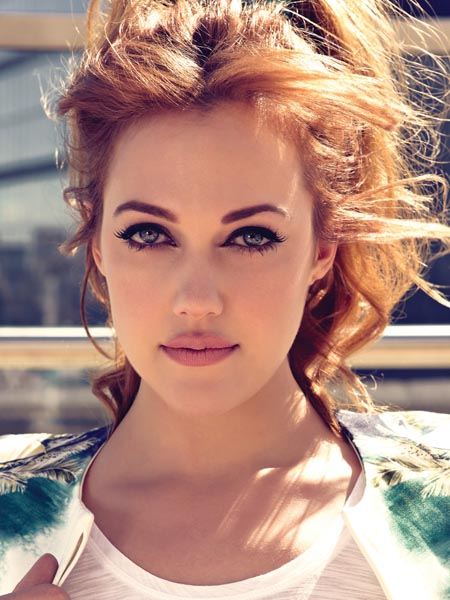 Meryem Uzerli photo 4